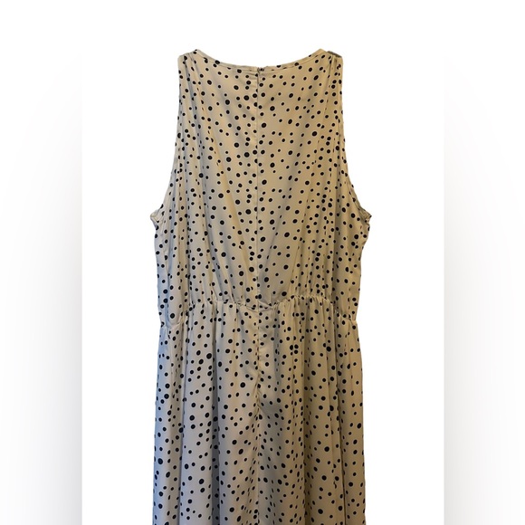 Maxi dress size medium - Picture 3 of 7